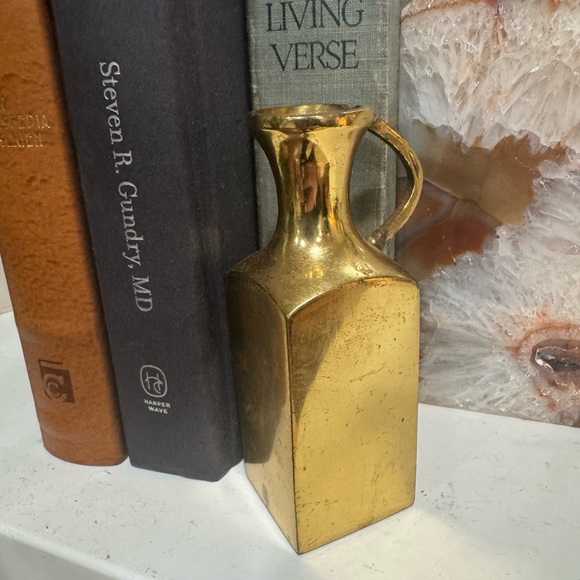Elegant Brass Bud Vase - Picture 1 of 5